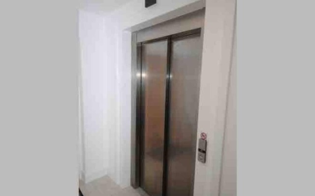No2 Sandy Bay , Luxury Beachfront Apartment