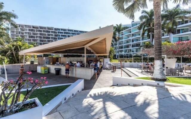 Condo Aria Ocean 206 by Kivoya
