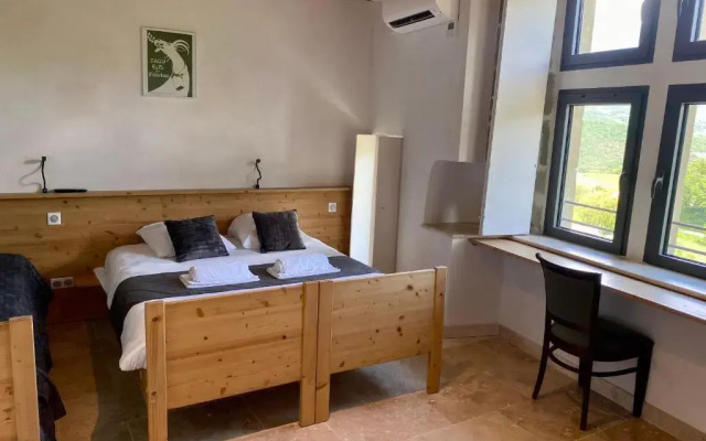 La SCIC du Château de Poët-célard