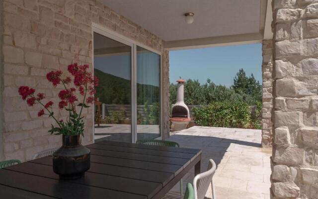 Villa Anouk