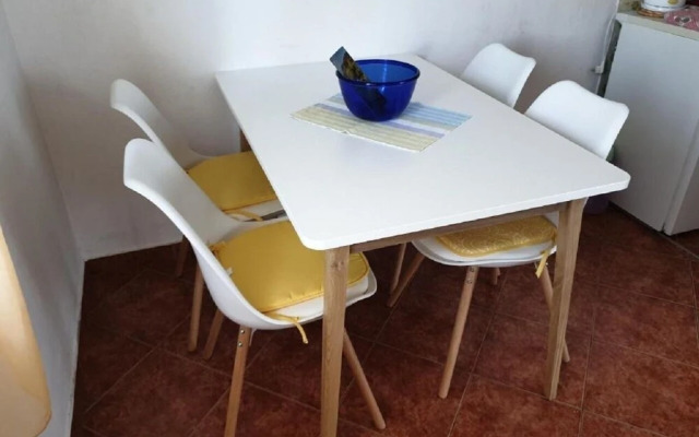 Nina - Free Private Parking - A4