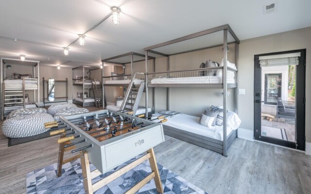 Sterling on Strawpocket