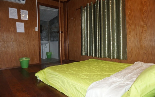 Jiratchaya Garden Hotel