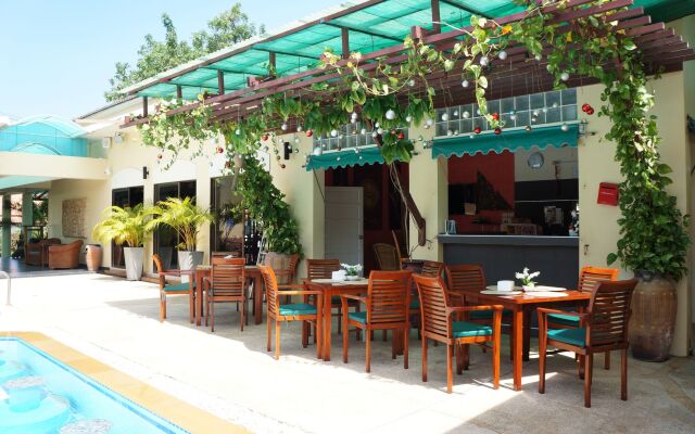 Oasis Garden & Pool Villa at VIP Resort