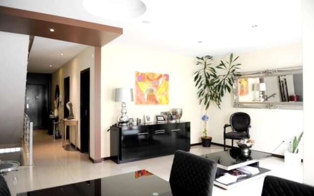 Apartment with 3 Bedrooms in São Félix Da Marinha, with Furnished Terrace And Wifi - 500 M From the Beach