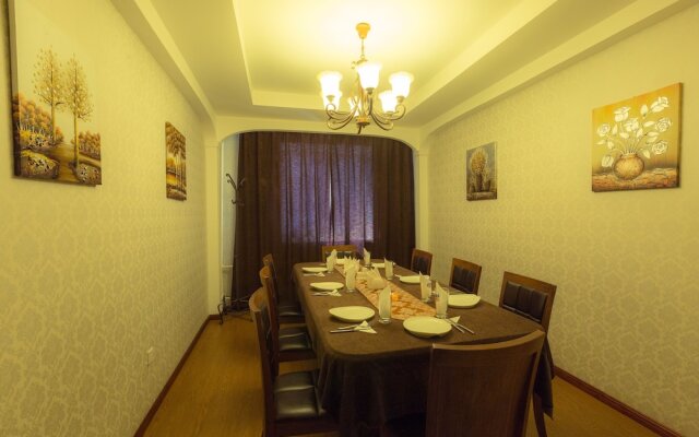 Hotel Street63