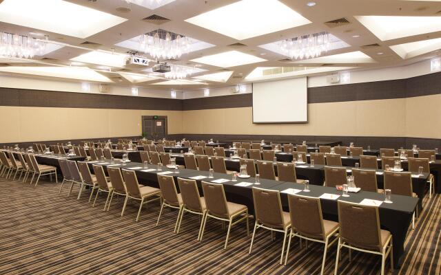 Crowne Plaza Surfers Paradise by IHG