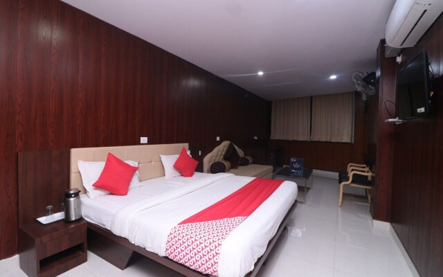 OYO 24637 Hotel Vandana Palace