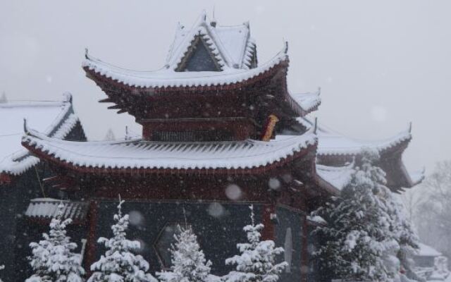 Neyin Ancient City Forest Tribe Chalet Hotel