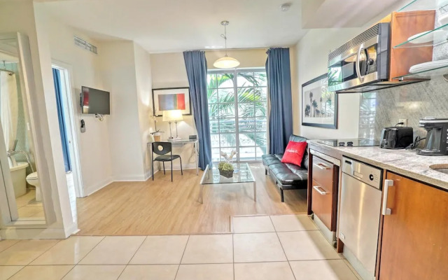 Private Apartment at the Congress