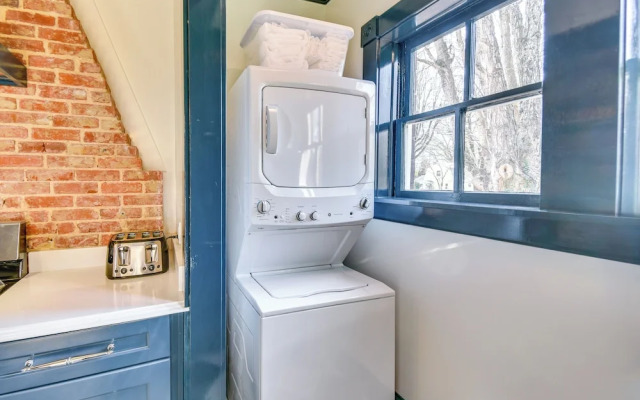 Radiant Gloucester House w/ Private Porch!