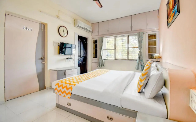 FabHotel Corporate Residency - Nr. Balaji Business Centre