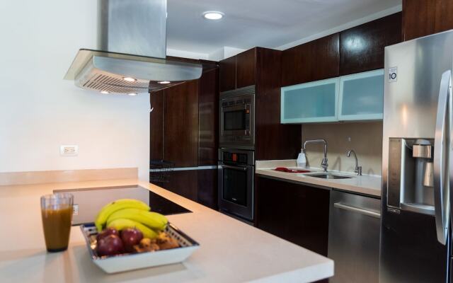 Stunning Ocean Front By Condo Boutique