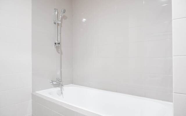 Nice And Comfort 2Br At Pejaten Park Apartment