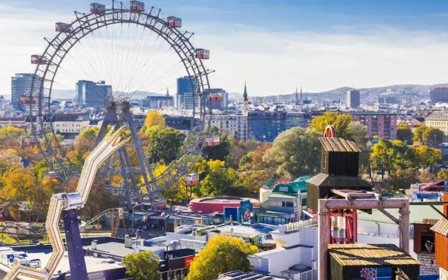 Modern 2BR Apt Near Karlsplatz