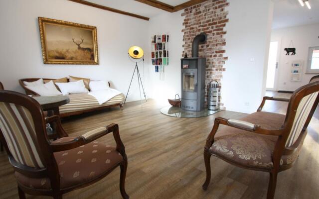 Holiday home with 2 fireplaces, Zarchlin