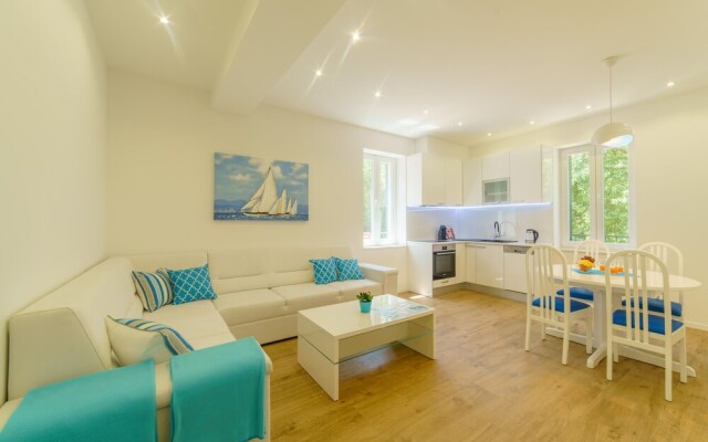 Dalmat Apartments