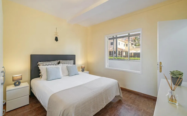 The Sunny Apartment by Atlantic Holiday