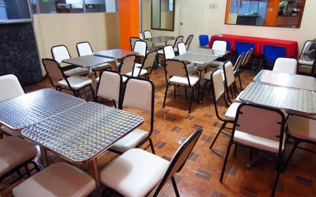 Maribago Seaview Pension and Spa