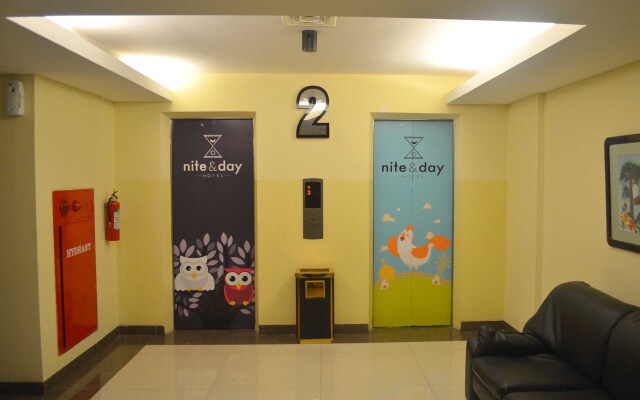 World Hotel