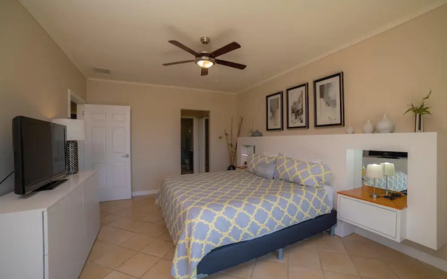 Del Mar 2J - 3bdr- 2bth Ocean View