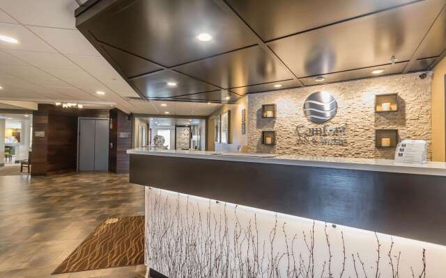 Comfort Inn & Suites