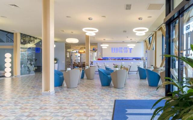 West City Hotel