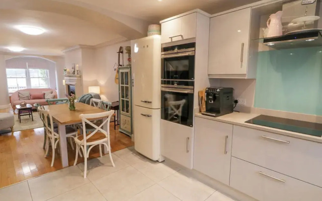 3 Coastguard Station