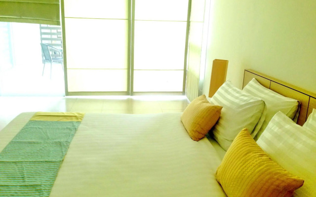 Karon Hill Residence