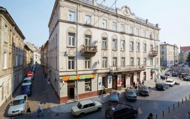 Театральная , 23 2х ком в историческом центре