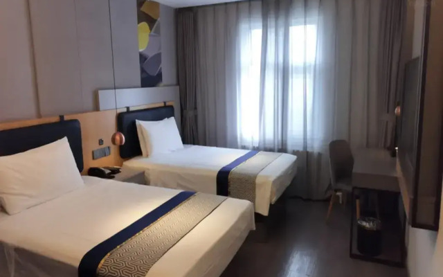 Homeinn Selected Hotel (Qiqihar Longhua Road Dashang Xinmate)