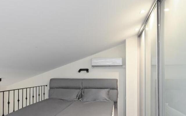 Kaunas City Center loft by URBAN RENT