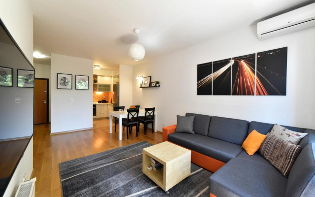 Block Apartment Park