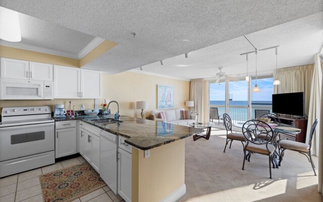 Pelican Beach 0411 1 Bedroom Condo by Pelican Beach Management