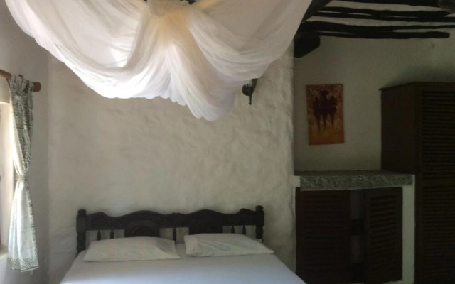 Diani Banda Cottages