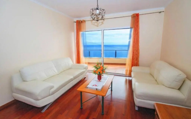 Benoni House by Stay Madeira Island