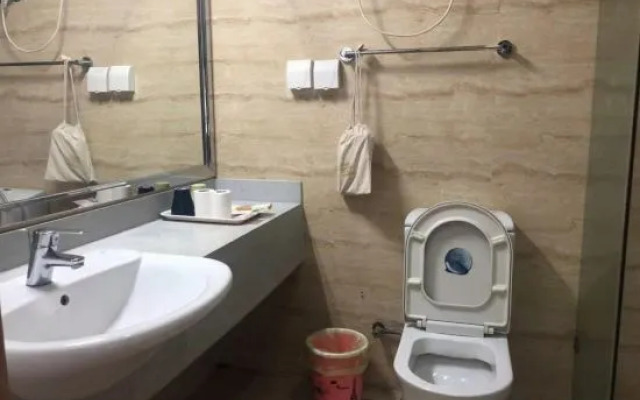 Yijia Homestay (Shanghai Jiangqiao Wanda Shop)