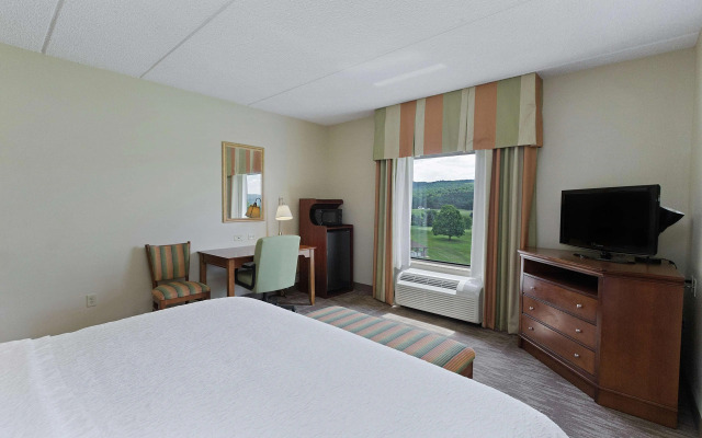 Hampton Inn & Suites Blairsville
