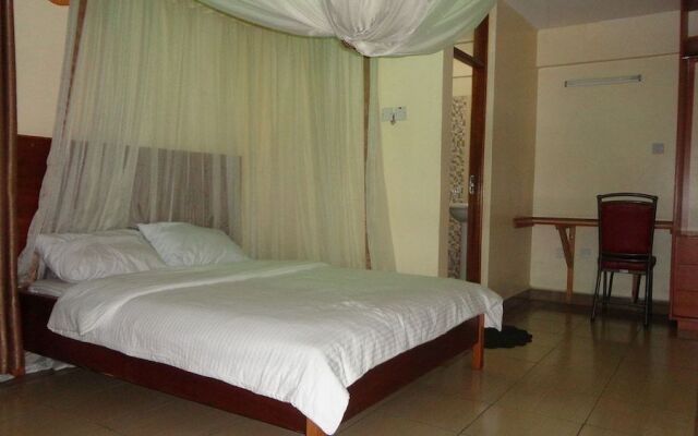 Ngara Riverside Lodge