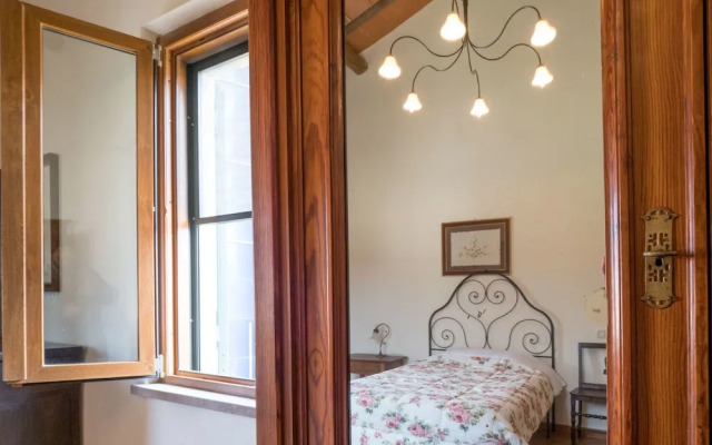 La Contea Di Laviano