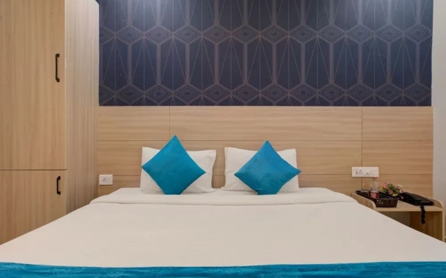 iROOMZ Botanica Luxury Living Space