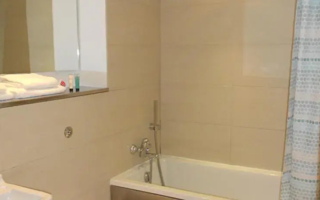 Oasis Apartment Docklands
