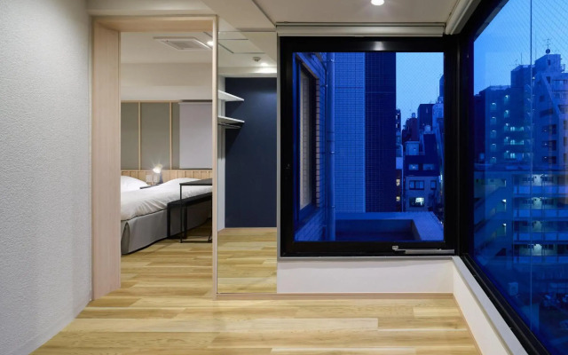 City Hotel N.U.T.S.
