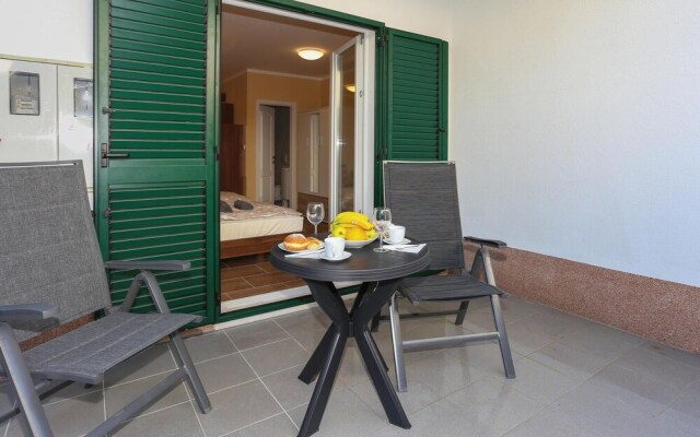 Stunning Apartment in Kastel Stari With Wifi