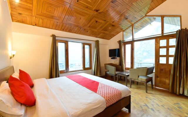 OYO 13405 Home Snow View Hampta Pass