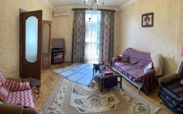 Apartments Formula 1 on Niyazi with Balconies