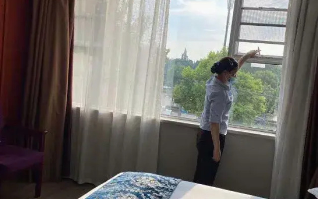 Weidong Garden Hotel