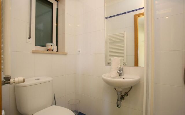 Atlantic Ocean Pool Apartment