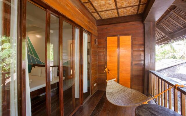La Luna Island Resort