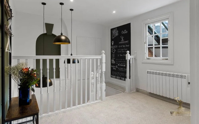Luxe Courtyard Apt - Exeter City Centre